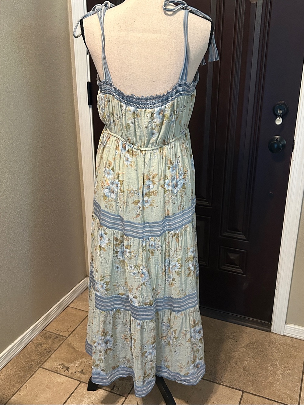 Cottagecore Floral Whimsy Maxi Dress - Picture 5 of 9